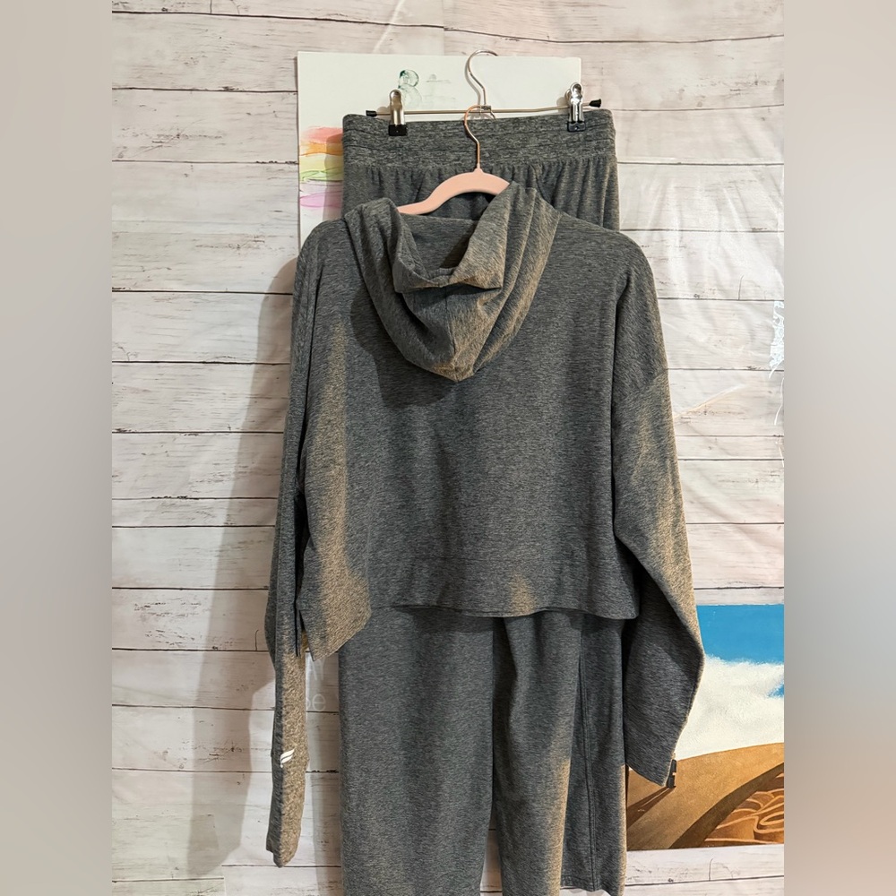 Fabletics Charcoal Gray Cloud Jersey Set - image 3